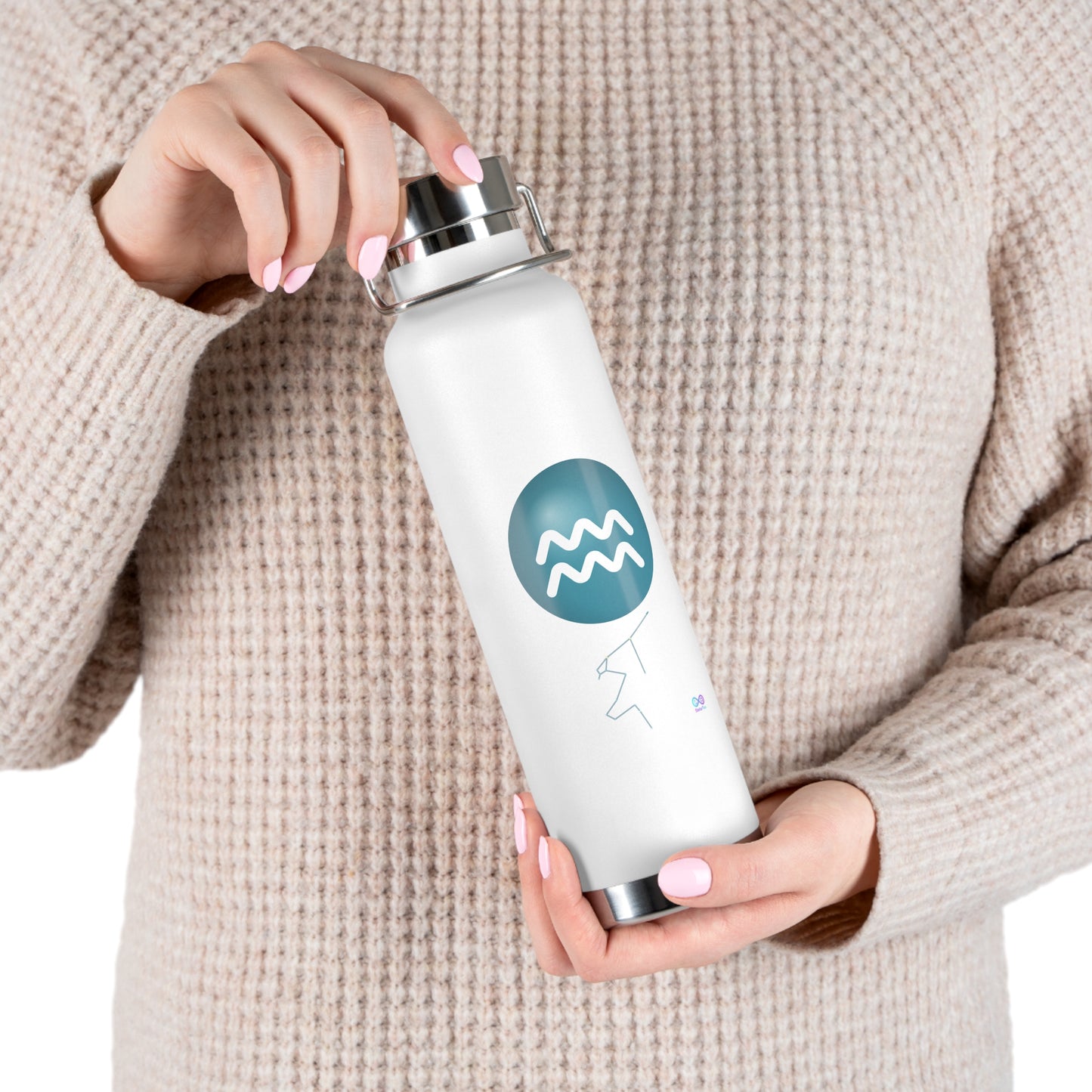 Aquarius Minimalist 22oz Insulated Water Bottle — Zodiac Wave Design